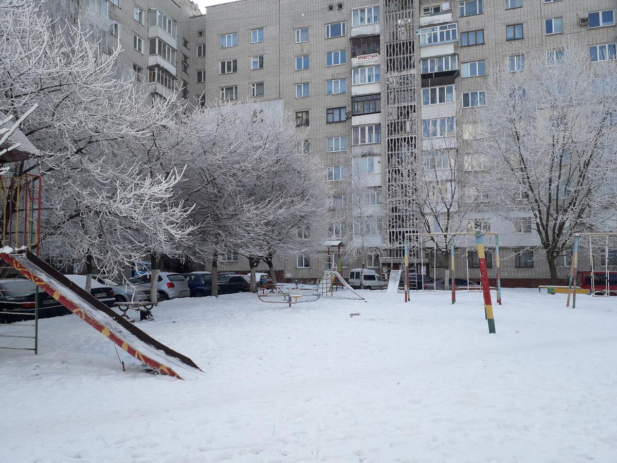 Apartment On Krushelnitskoy 73 Ровно Экстерьер фото