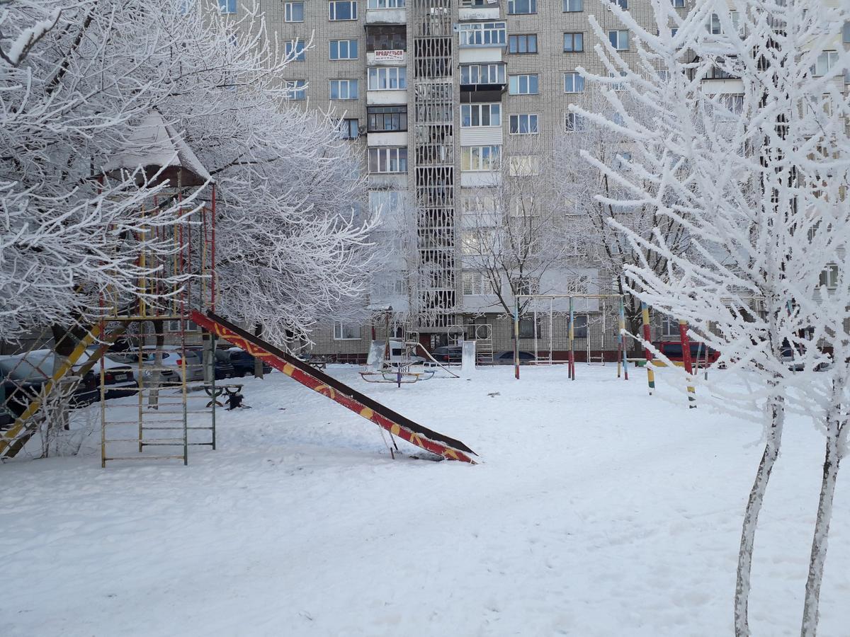 Apartment On Krushelnitskoy 73 Ровно Экстерьер фото